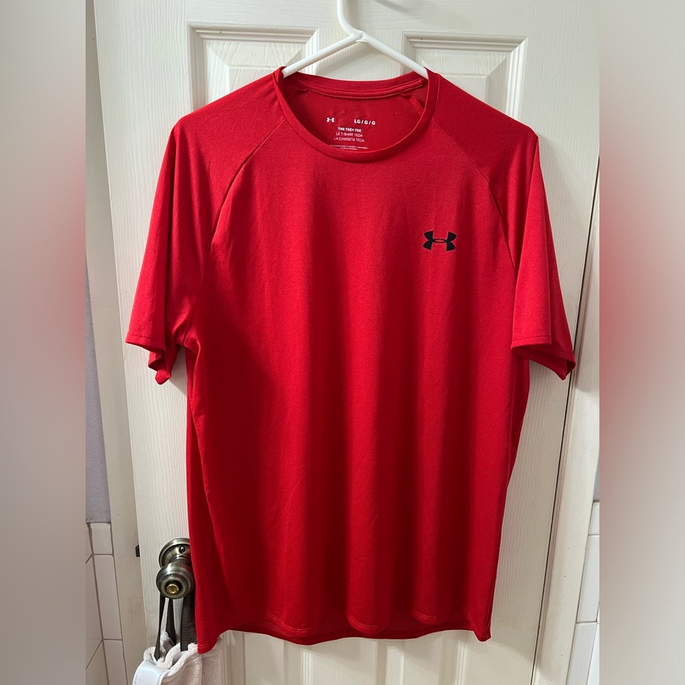 Under Armour Men's 2 shirt
Bundle (Red + Purple) | Size Large